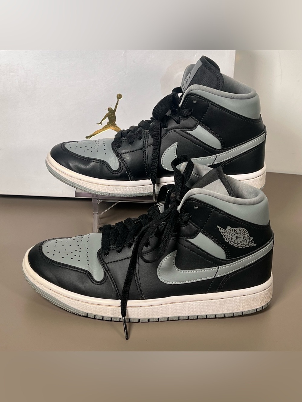 Nike Air Jordan 1 Mid Shadow Black Grey White BQ6472-007 Women's Size 6.5 - Picture 1 of 8